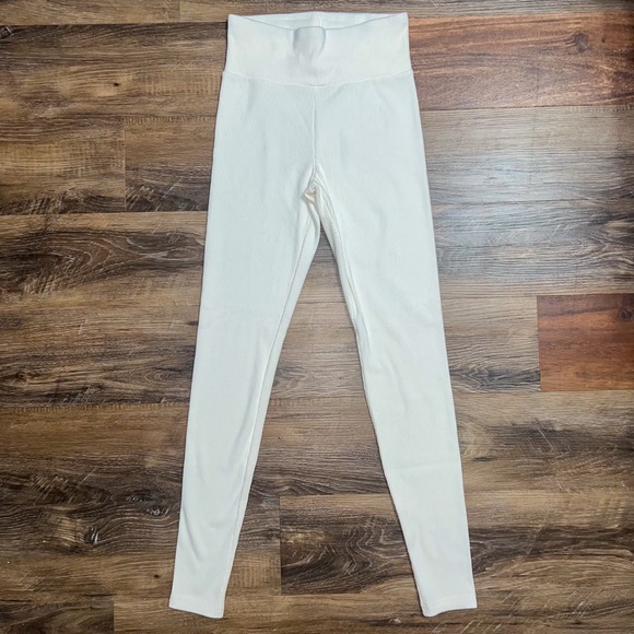 No Boundaries Women’s Cozy Rib Leggings - Winter White/Black Soot, Size XS (0-2) - Picture 8 of 12